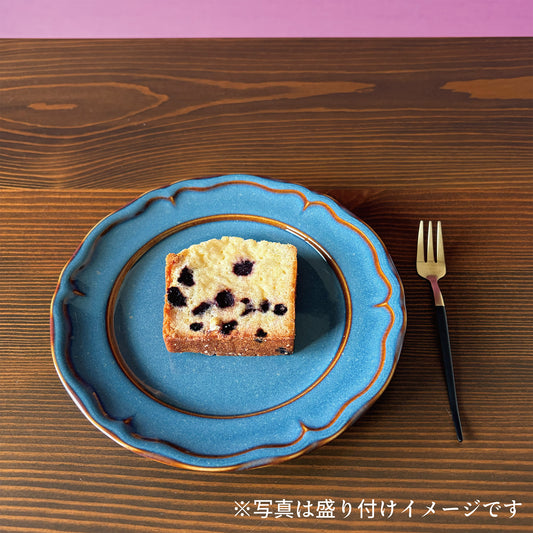 西洋わさび薫る ブルーベリーのホワイトチョコケーキ