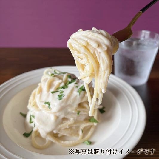 海老＆ピュアホワイトのバニラクリームソース。お好みのパスタで召し上がってください。